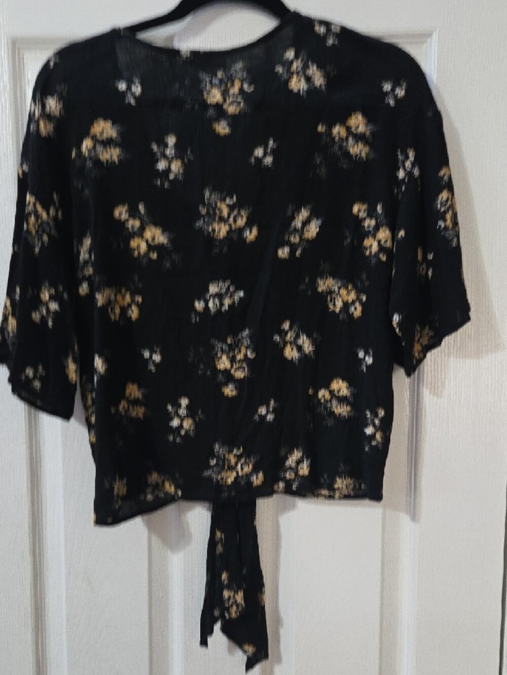 Tie-Front Floral Blouse in Black and Yellow - Picture 6 of 6